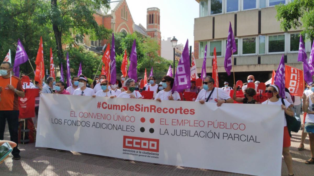 Concentracin #SOSderechos para exigir que el Gobierno cumpla los compromisos adquiridos en la AGE