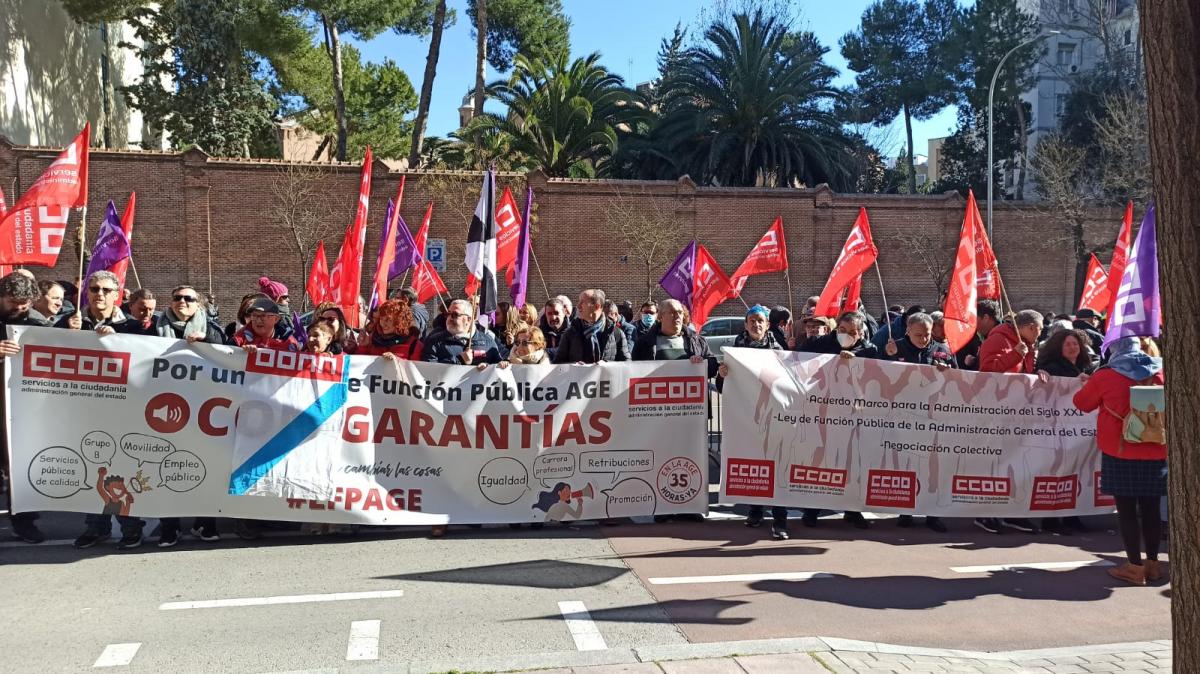 Concentracin #LFPAGE ante la Secretara de Estado de la Funcin Pblica