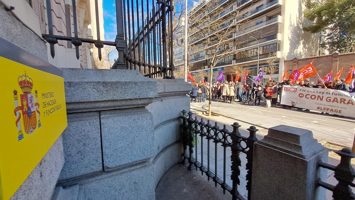Concentracin #LFPAGE ante la Secretara de Estado de la Funcin Pblica