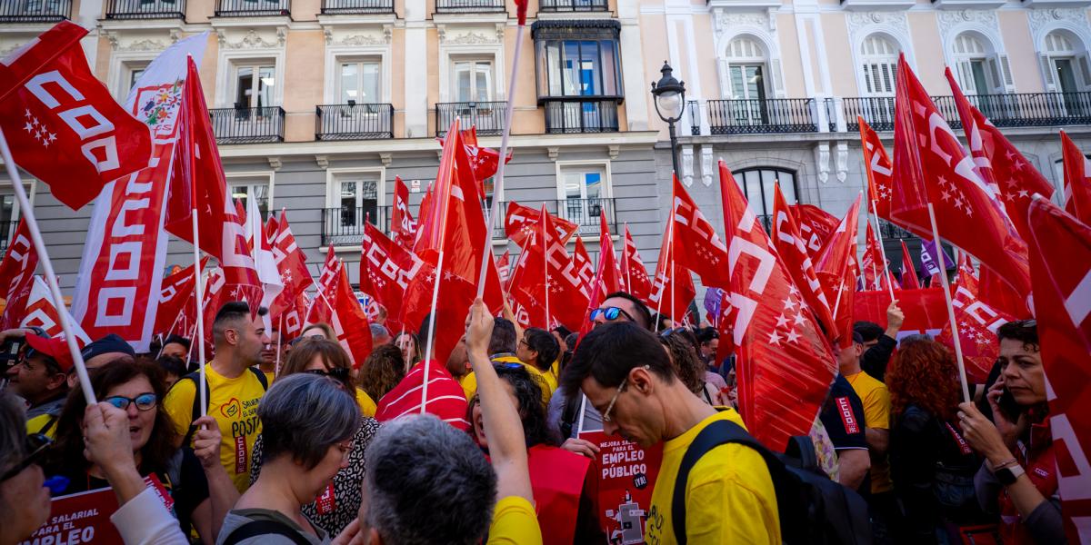 Concentración del Área Pública de CCOO para exiger al Gobierno una subida salarial para las empleadas y empleados públicos