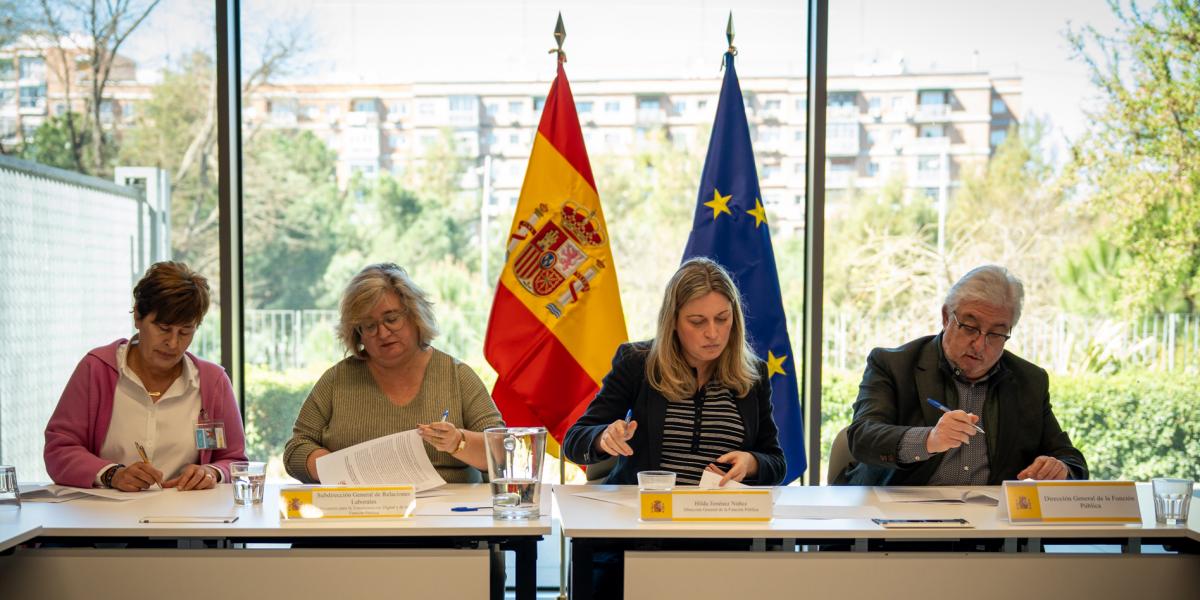 Reunión con el gobierno para aprobar la jornada laboral de 35 horas a todo el personal de la Administración General del Estado