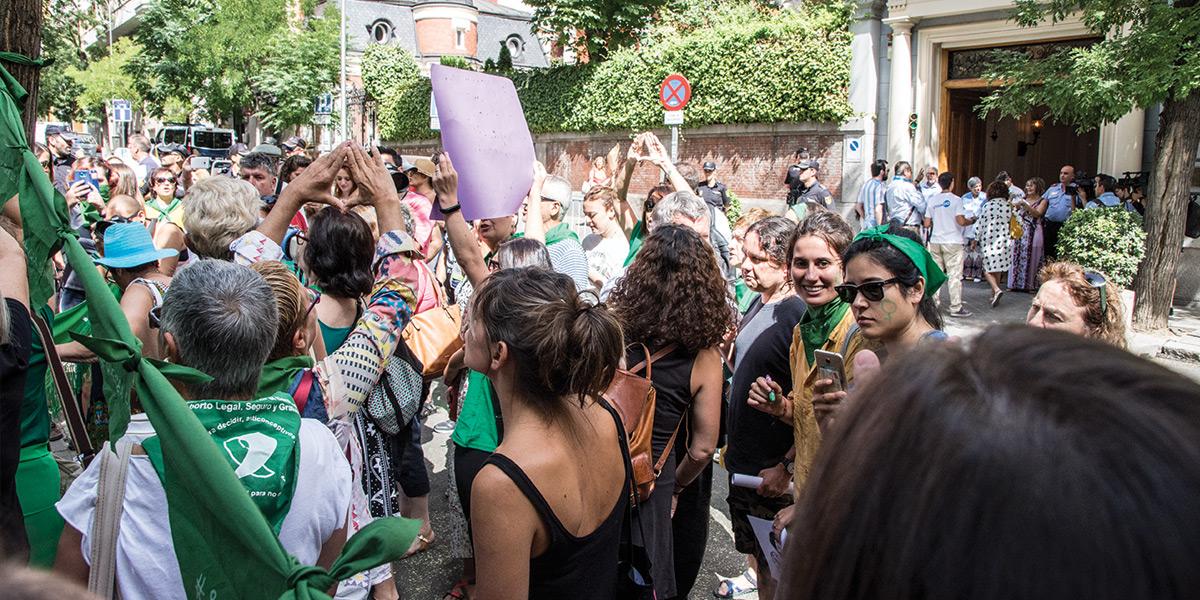 Concentracin para apoyar el derecho al aborto legal