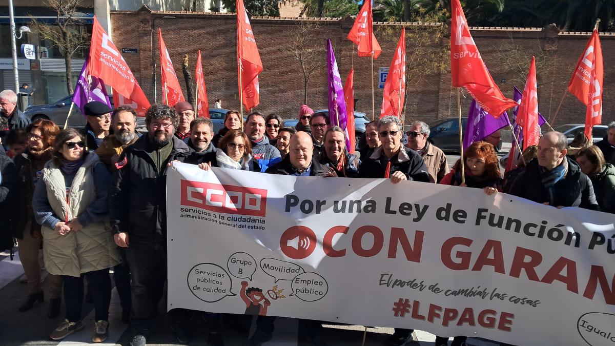 Concentracin #LFPAGE ante la Secretara de Estado de la Funcin Pblica