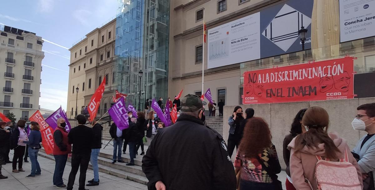 Concentracin de CCOO en el Museo Nacional Centro de Arte Reina Sofa