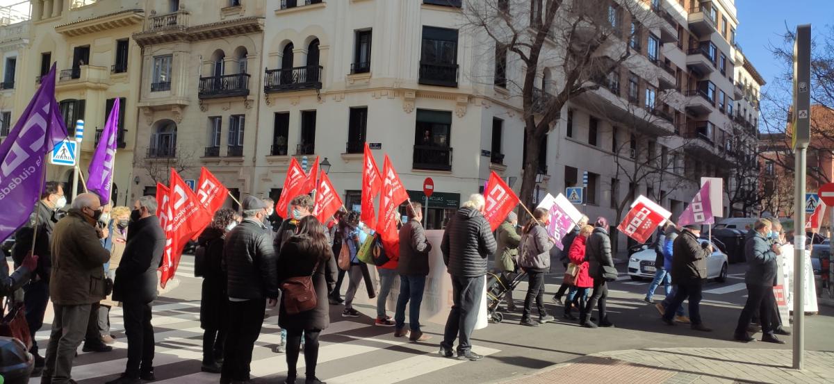 LLegada de la Manifestacin #NosSobranRazones en la AGE a Funcin Pblica.
