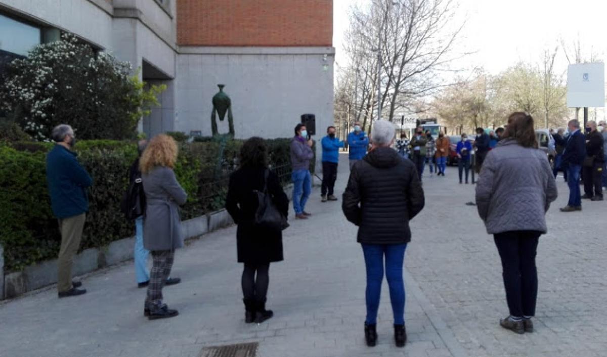 Minuto de silencio en la sede de la Confederacin Hidrogrfica del Tajo