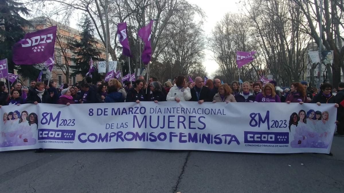 Representantes de diversos sectores de FSC-CCOO participaron en la manifestación central en Madrid con motivo del 8M de 2023
