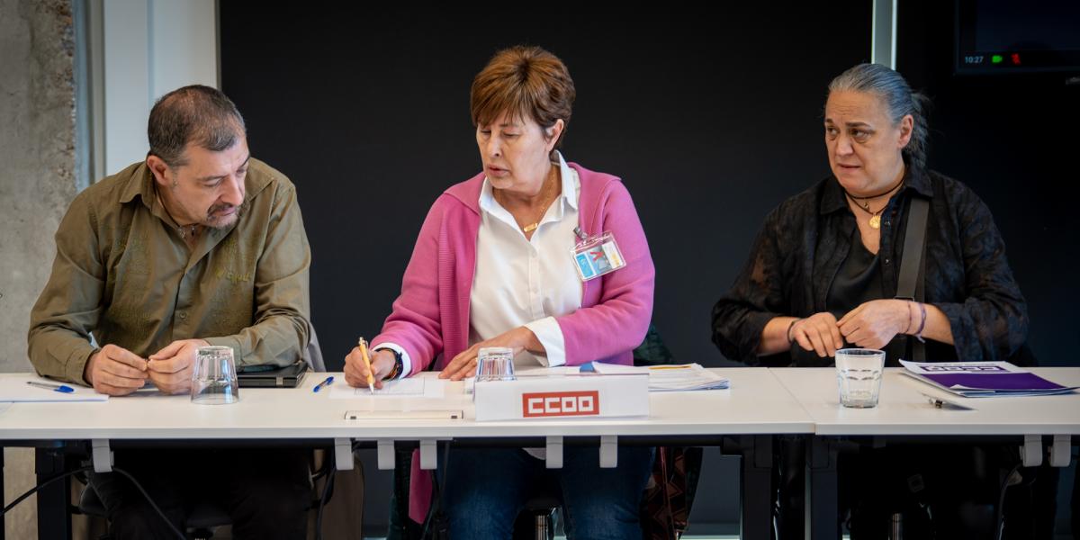 Reunión con el gobierno para aprobar la jornada laboral de 35 horas a todo el personal de la Administración General del Estado